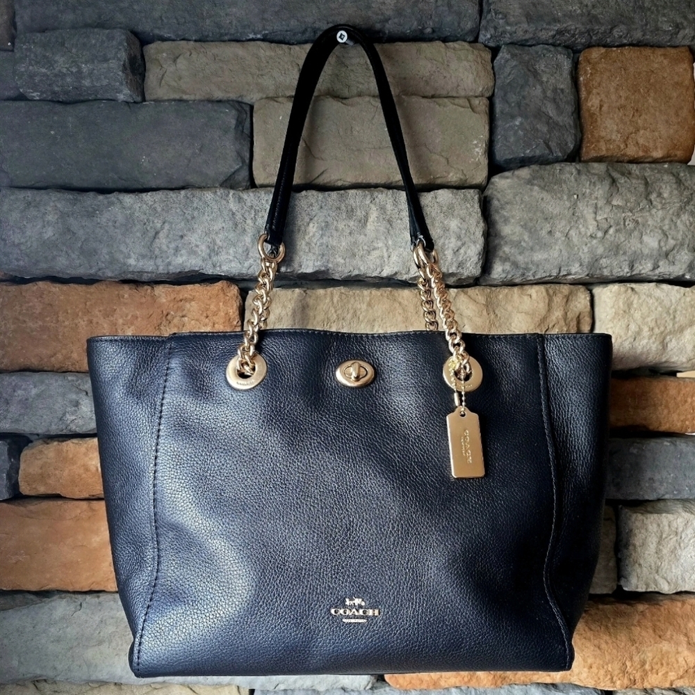 COACH 57107 Black Pebbled Leather Gold Chain Strap Tote Purse